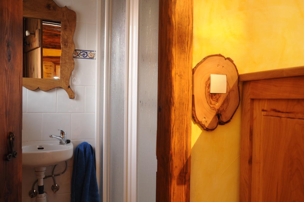 O'Porron Guest House Sabinanigo Room photo